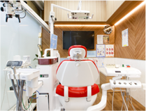 年かかることも珍しくない矯正治療。アルファー歯科なら約1年半〜2年以内の、短期間での矯正が可能